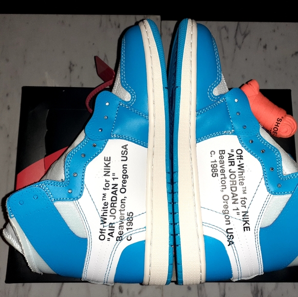 AIR JORDAN 1 OFF-WHITE UNC - Picture 15 of 16